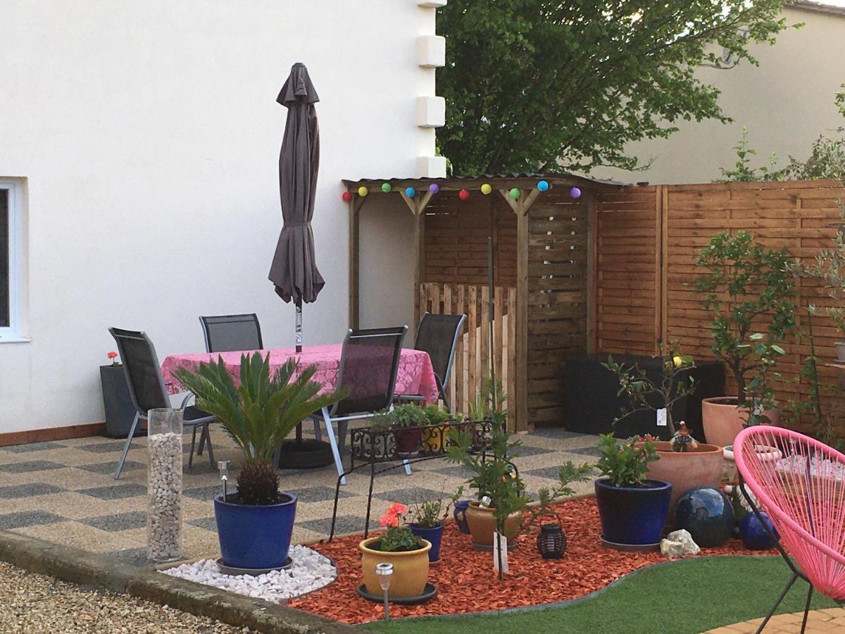 Mirabelle Apartamento Jonzac Exterior foto